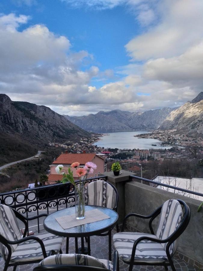 Apartmani Vasilije Kotor Exterior photo